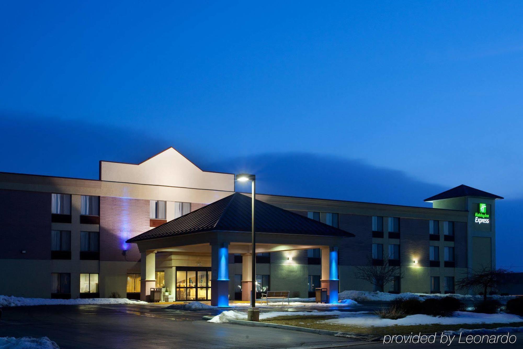 Country Inn & Suites By Radisson Mt. Pleasant-Racine West Wi Sturtevant Exterior foto