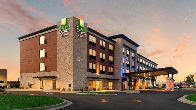 Country Inn & Suites By Radisson Mt. Pleasant-Racine West Wi Sturtevant Exterior foto